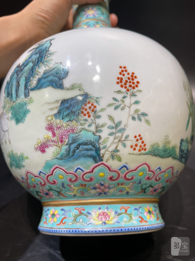 清嘉庆 翡翠地洋彩三羊开泰尊 - 图19